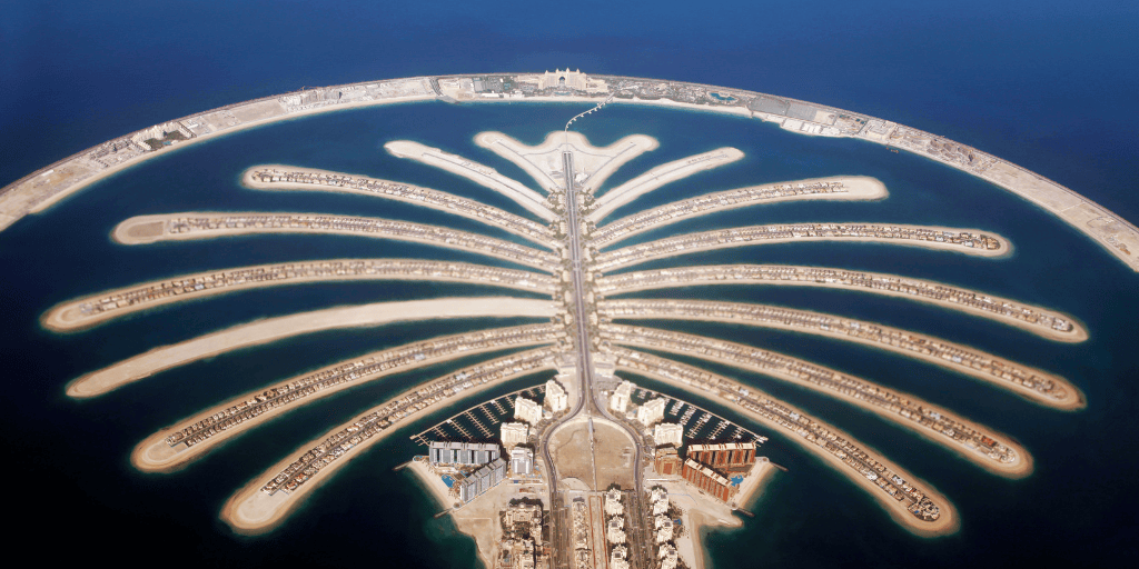 palm jumeirah remains a global icon of luxury living attracting high net worth and ultra high net worth individuals seeking exclusivity and opulence
