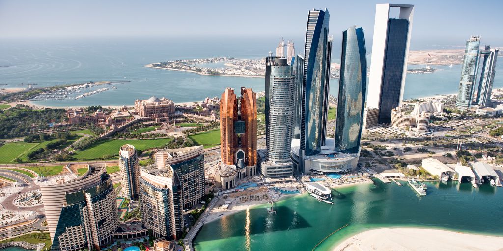 palm jumeirah and business bay remained standout locations for real estate market transactions in dubai february 2025