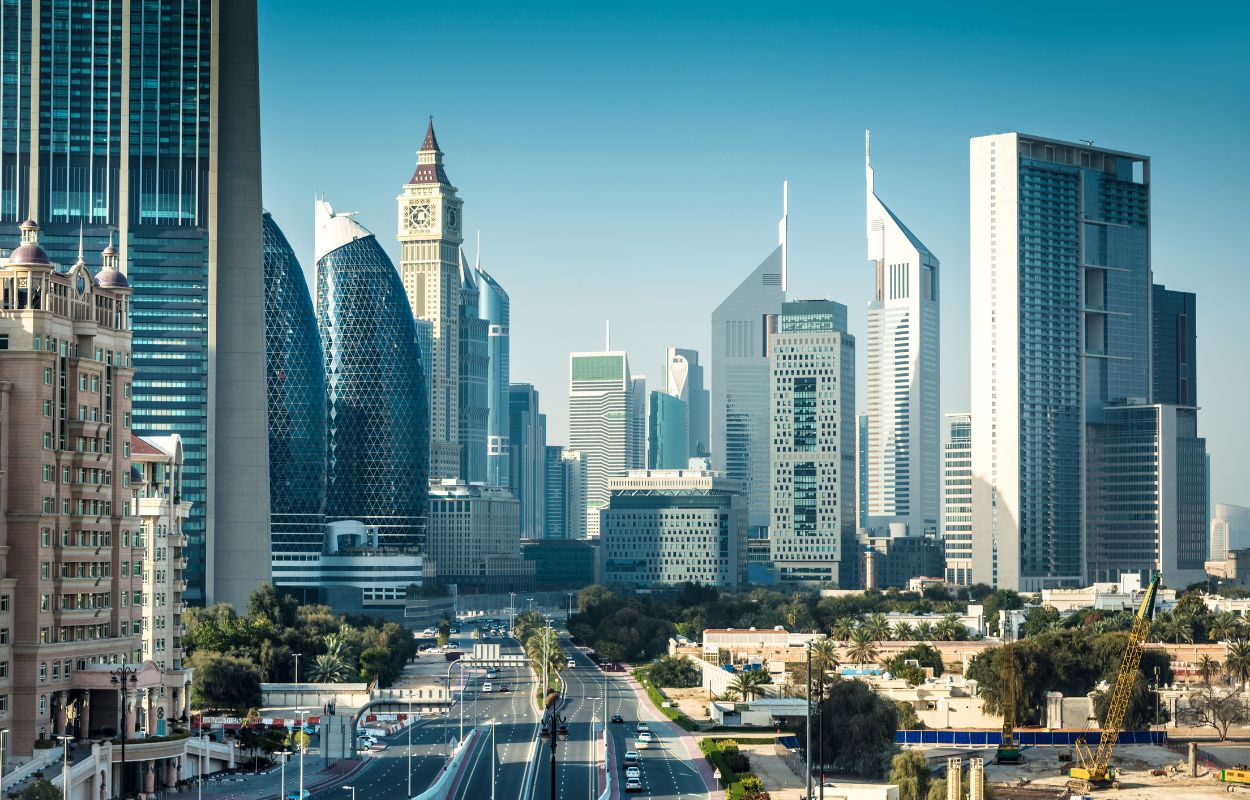 How Commercial Properties Are Valued in Dubai: A Guide for Investors — Mitchell's Realty