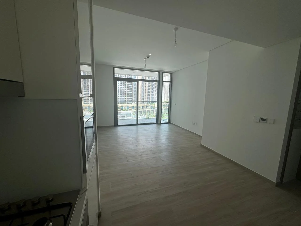 DISTRESS DEAL: 1-BR IN PALACE RESIDENCES