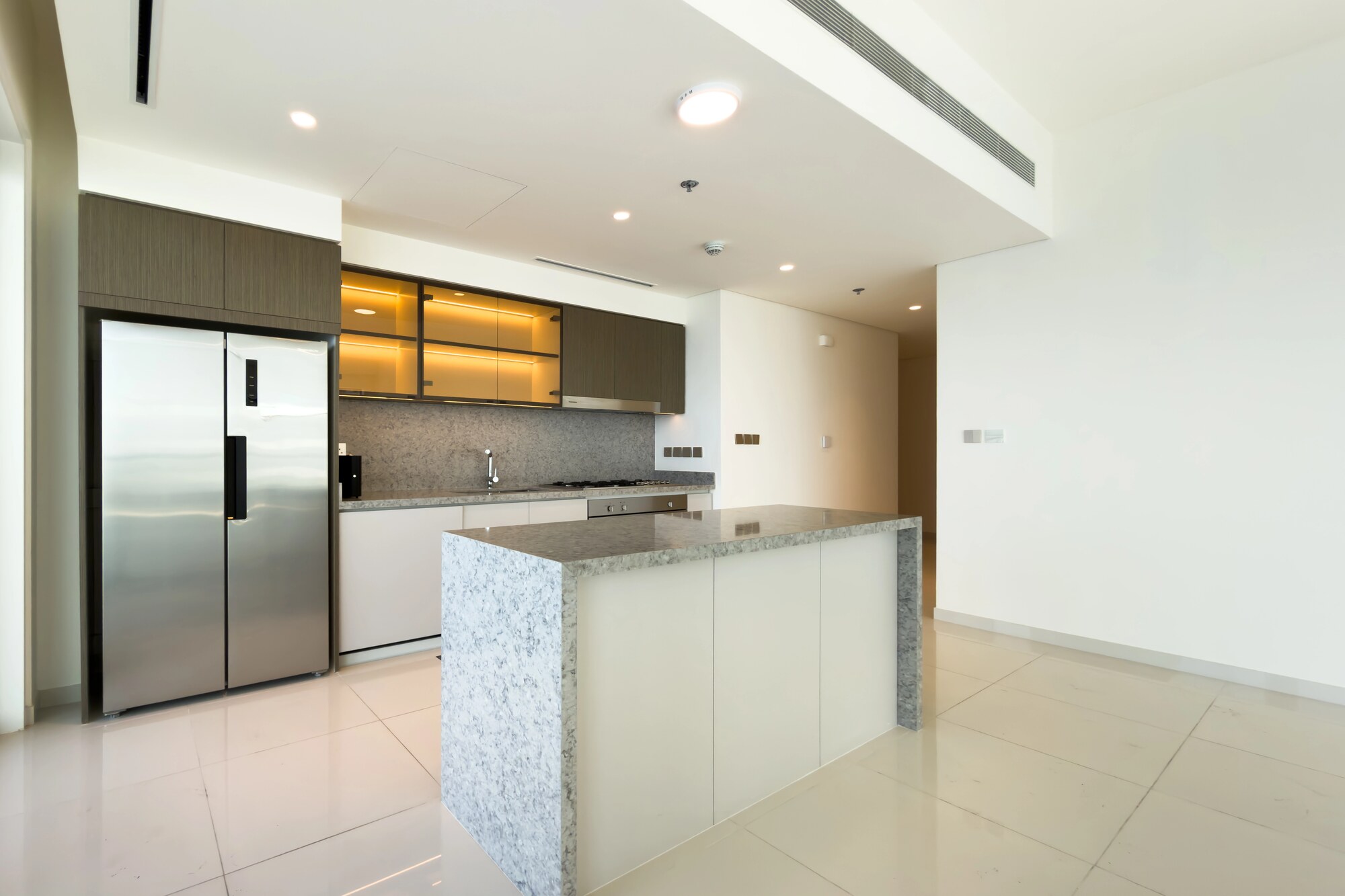 Three-Bedroom Apartment, Grand Bleu Tower Elie Saab T1, Dubai Harbour