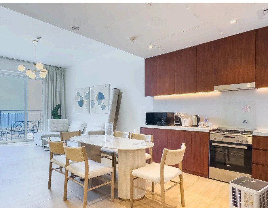One-Bedroom Apartment, Le Pont, Building 1, La Mer, 837 sq ft, Waterfront view