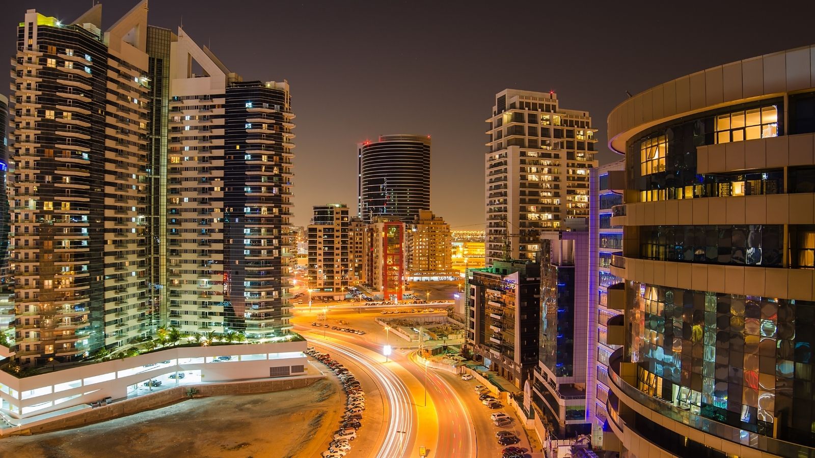 Mortgage rate check on Non-Resident Mortgages in Dubai with a Mitchell's Realty advisor